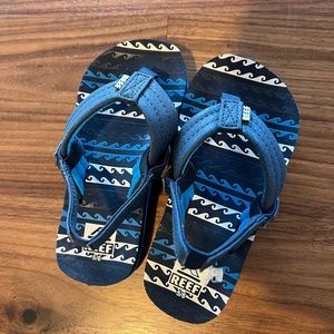 Toddler Reef Little Ahi Sandals size 5/6 - Blue Wave Print